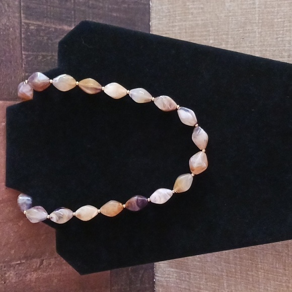 Gold Tone Marbled Beaded Necklace - Picture 7 of 7